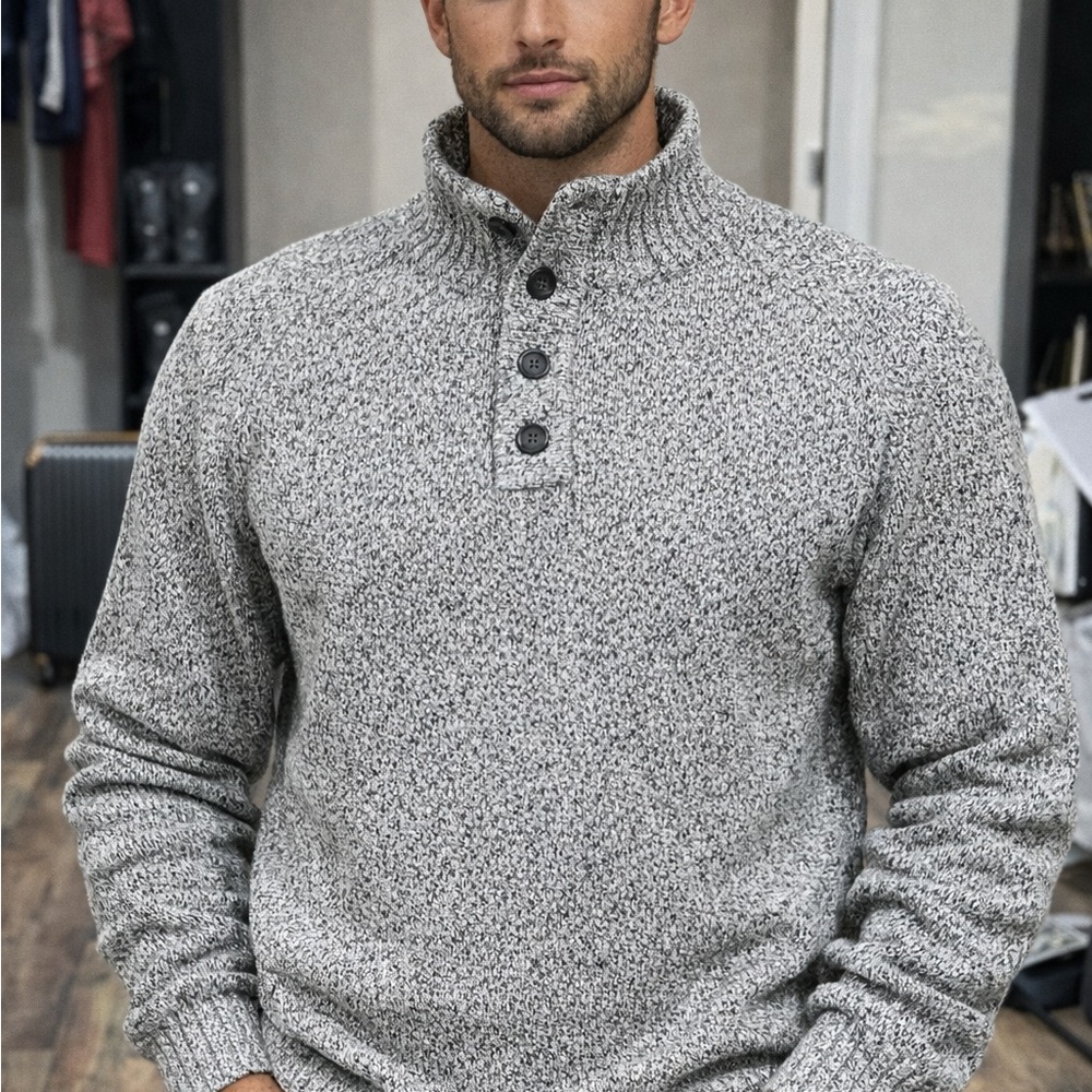 Izod Men's Black and White Turtleneck Sweater